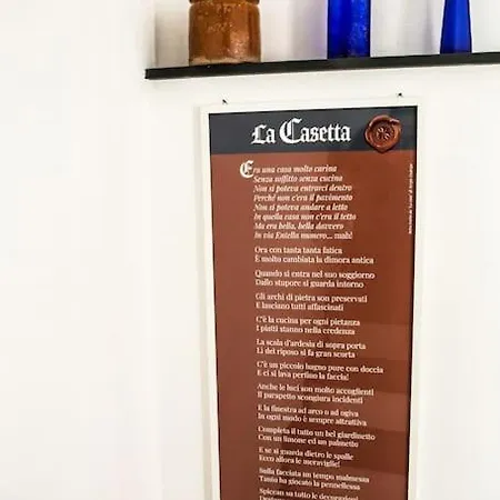 Semesterbostad La Casetta Antica Dimora Nel Centro Storico